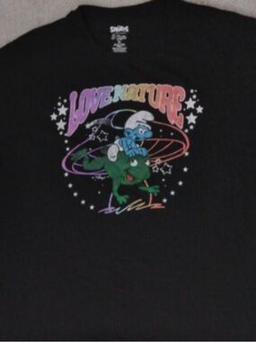 Black 'Love Nature' Graphic Short Sleeve Tee - Smurfs Design